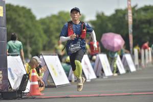 BIB: 0785
                            <button type="button" onclick="openModal(4944307)" class="btn btn-primary btn-sm float-right btn-popup" data-toggle="modal" data-target=".modal-high-quality">
                        <i class="fas fa-shopping-cart"></i> Add to Cart
                    </button>
                                            <button type="button" onclick="isThisMe(4944307, true)" class="btn btn-success btn-sm float-right btn-popup btn-isme hidden" data-toggle="tooltip" data-placement="bottom" title="นี่คือรูปของคุณใช่ไหม คลิกที่นี่เพื่อเอาเข้าอัลบั้ม">
                        <i class="fas fa-plus"></i> Add to album
                    </button>
                    <button type="button" onclick="isThisMe(4944307, false)" class="btn btn-warning btn-sm float-right btn-popup btn-isnotme hidden">
                        <i class="fas fa-ban"></i> Remove from album
                    </button>